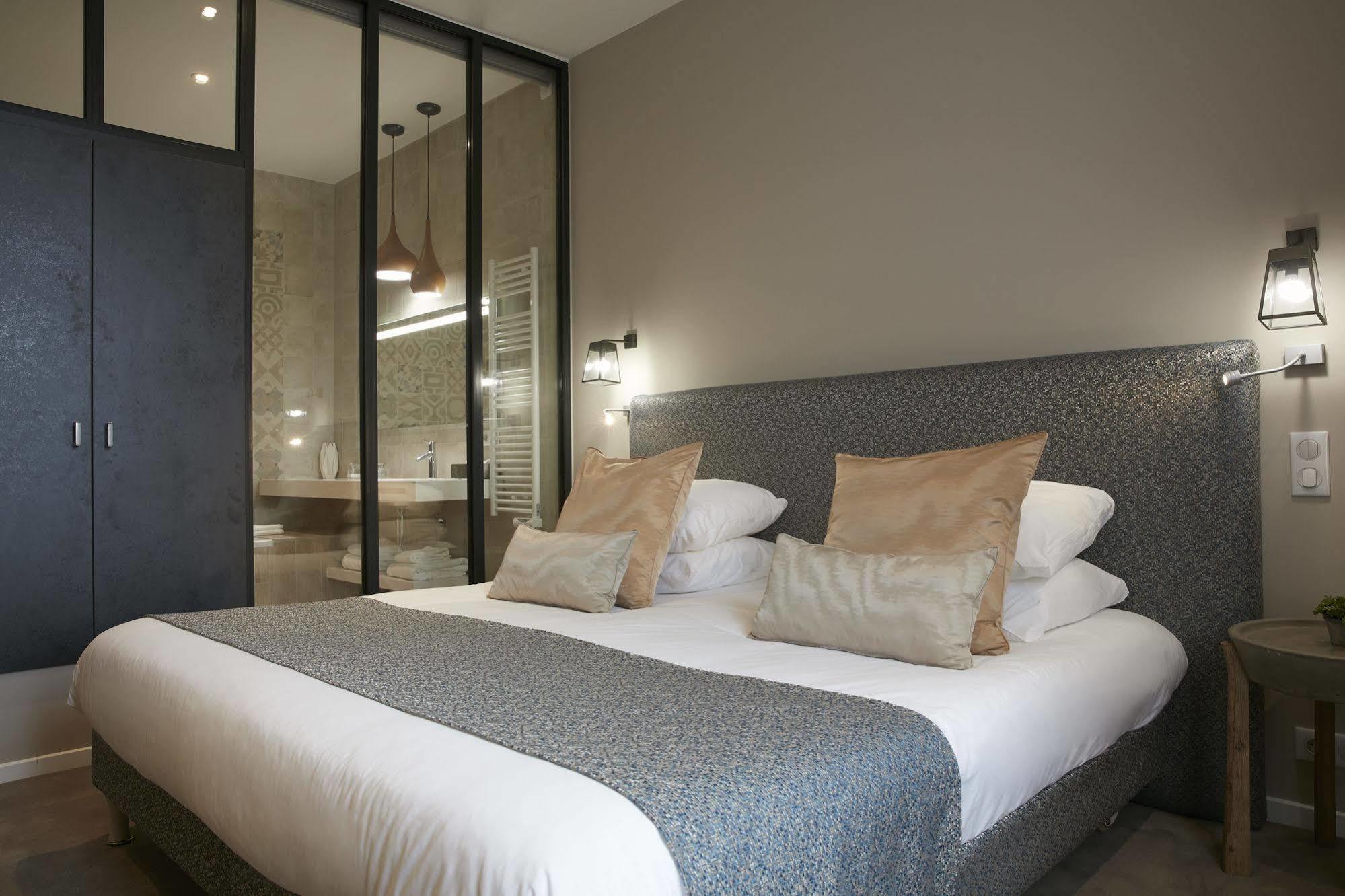 Logis Hotel - Restaurant Maison Claude Darroze Langon  Luaran gambar