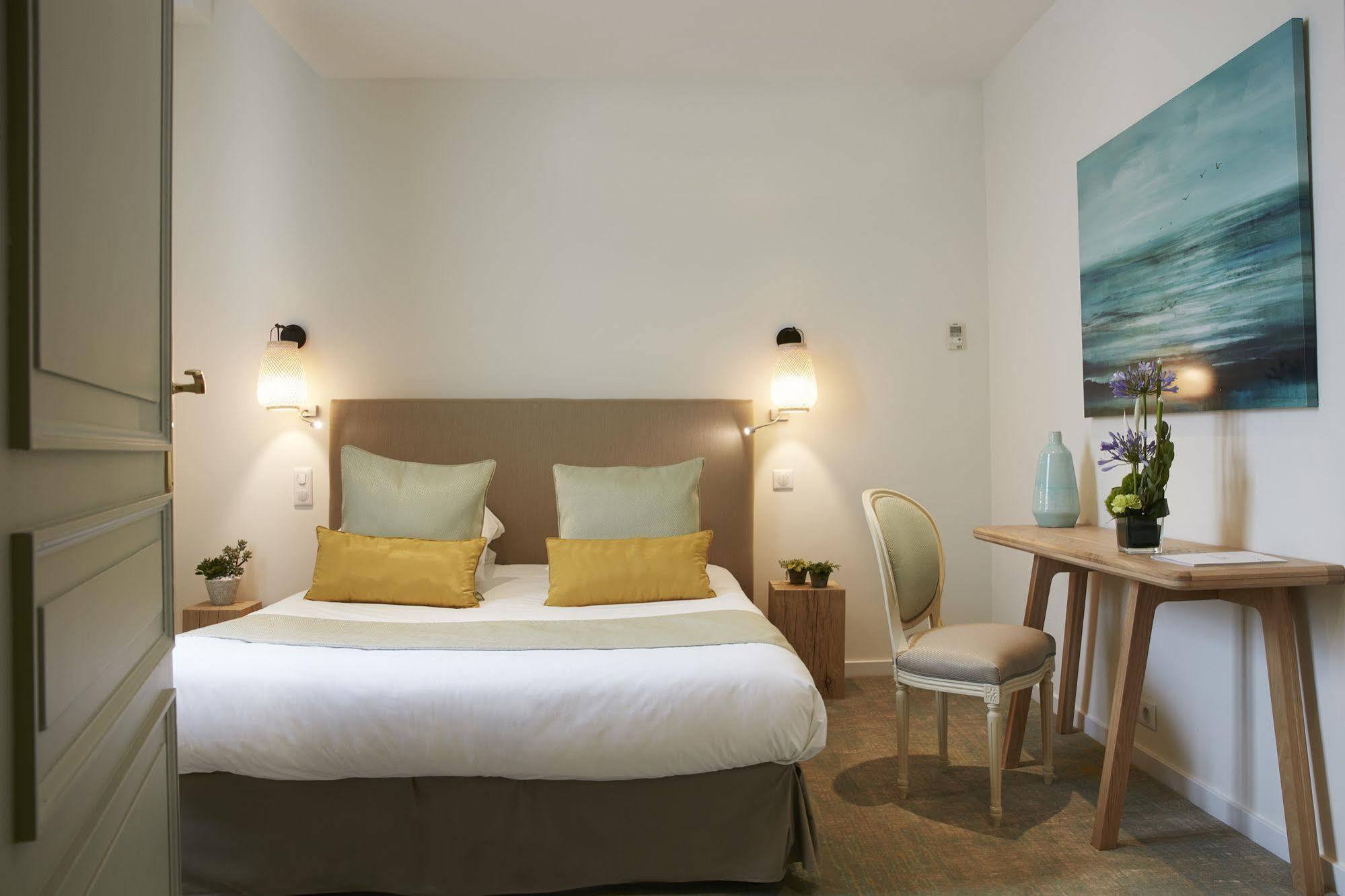 Logis Hotel - Restaurant Maison Claude Darroze Langon  Luaran gambar